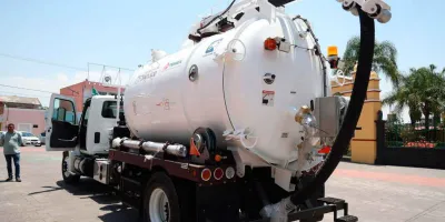 Pemex dona a Cuautlancingo equipo para prevenir inundaciones