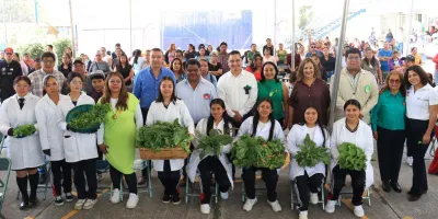 Pepe Chedraui impulsa capacitación ambiental en escuelas con huertos escolares en Puebla