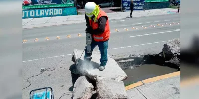 Agua de Puebla realiza rehabilitación de caja de válvulas en Boulevard Xonacatepec