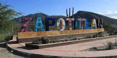 Buscan destituir a alcaldes en Zapotitlán Salinas y Acatlán de Osorio