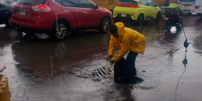 Ante las intensas lluvias, Agua de Puebla llama a No tirar basura en las calles para prevenir inundaciones