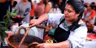 Premia San Andrés Cholula a las y los ganadores del concurso "Tu mejor mole 2026"