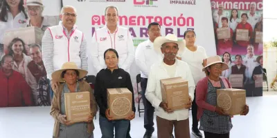 DIF Puebla Capital distribuye 3 mil despensas en Tecola con el programa Alimentación Imparable