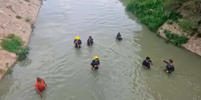 Brigadas buscan cuerpo de un hombre en el canal de Valsequillo