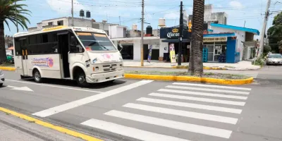 Entrega Pepe Chedraui rehabilitación vial en la Junta Auxiliar Ignacio Zaragoza, con el Tren Capitalino de Pavimentación
