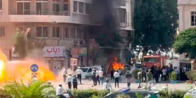 Explosiones sacuden Damasco durante visita de Emmanuel Macron; presidente francés resulta ileso