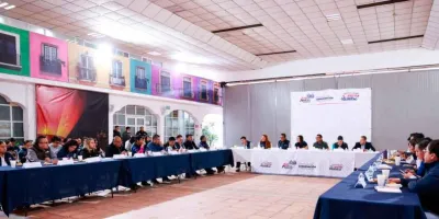 Lupita Cuautle acuerda acciones inmediatas para mejorar los servicios en juntas auxiliares, inspectorías y delegación