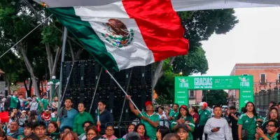 Más de 100 mil personas disfrutaron de las actividades en el Zócalo con “El Fútbol Se Vive Aquí”