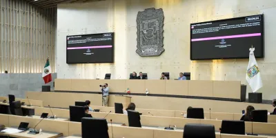 MC urge dinamismo del Área Jurídica Legislativa para destrabar iniciativas