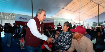 Pepe Chedraui impulsa atención directa con "Día del Pueblo" y "Feria de Paz" en Xonaca