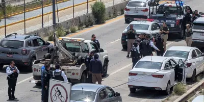 Persecución en Periférico Ecológico deja cuatro detenidos por presuntos fraudes en Puebla