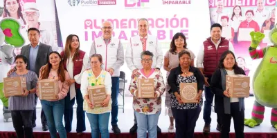 Respalda Pepe Chedraui a familias con entrega de despensas en Bosques de San Sebastián