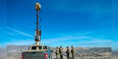 Trump impulsa muro inteligente de 46 mmdd en la frontera con México; incluirá IA y torres de vigilancia
