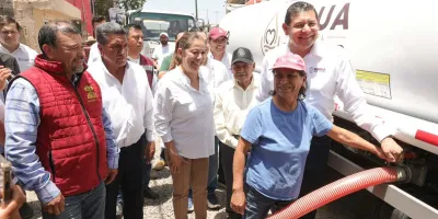 Con pipas del Bienestar, gobierno estatal garantiza derecho al agua en colonias