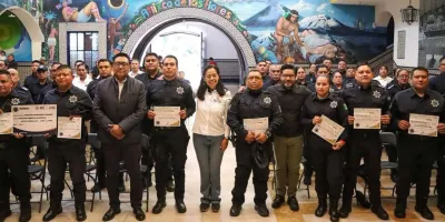 Ariadna Ayala reconoció compromiso y voluntad de policías en Atlixco