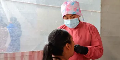 DIF Cuautlancingo acerca servicios de salud a familias de Chautenco