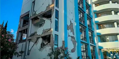 Alerta de tsunami tras terremoto de 7.7 en Indonesia