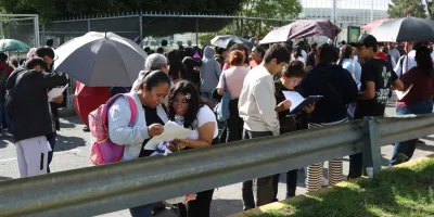 Miles de jóvenes se inscriben para las prepas BUAP hoy y mañana martes