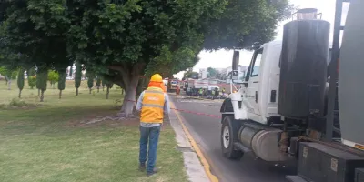 Agua de Puebla atiende hundimiento en avenida Cúmulo de Virgo