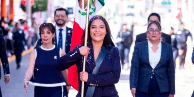 San Andrés Cholula reúne a estudiantes y familias en desfile de Independencia