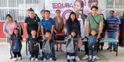 Tere Alfaro continúa entrega de apoyos de “Escuela Segura 2026”