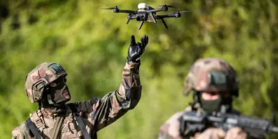 Traficantes de personas vigilan rutas con drones; EU neutralizó más de 300