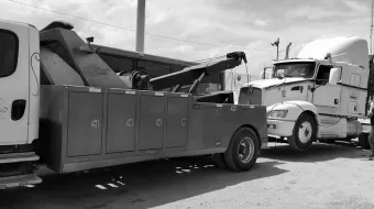Detienen a dos hombres en Texmelucan por robar camión e inhibir señal