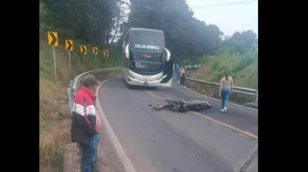 Exceso de velocidad causa accidente de motociclista en la Pachuca-Tuxpan