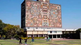UNAM, comedia en tres actos
