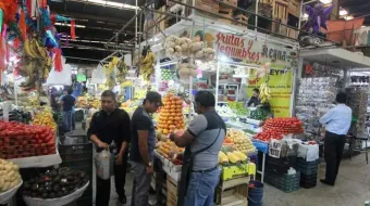 Los mercados municipales serán mejorados a través de nuevas Direcciones