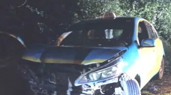 Taxista borracho provoca fuerte accidente en Juan Galindo