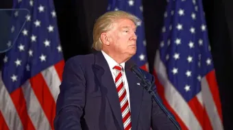 Trump, no desea una Feliz Navidad