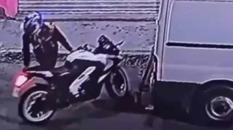 RATA "se voló" la moto de una florería en Izúcar 