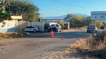 Fatal accidente en la carretera Tehuacán-Teotitlán deja un muerto y coche partido en dos