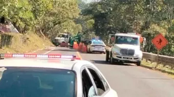 Ataque armado deja un muerto y dos heridos tras torneo de gallos en Xicotepec