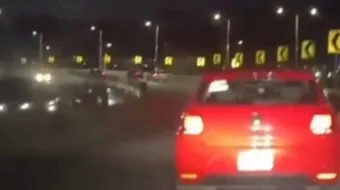 Montachoques amedrentan a una familia en la federal a Atlixco