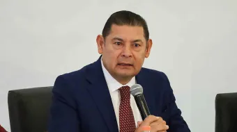 No, a negocios leoninos: AA