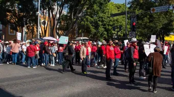Docentes poblanos alzan la voz