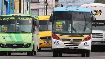 Inicia reordenamiento del transporte público en Puebla con beneficios para taxistas y unidades masivas