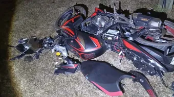 Joven de 15 años muere al impactarse contra un poste en la carretera Serdán-Veladero