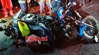 En Serdán, tres motociclistas sufren accidente; menores entre los heridos