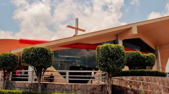 Una víctima más de MOTORATEROS, ahora fue un diputado en iglesia de la Atlixcáyotl  