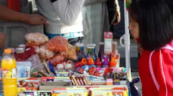 No habrá comida chatarra afuera de planteles, todos serán retirados: Chedraui