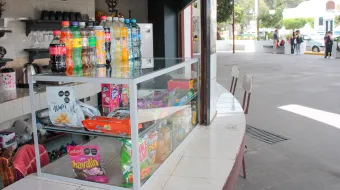 Transición saludable: Franquicias en escuelas poblanas cambian su oferta