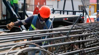 Licitaciones municipales hacen imposible competir por obras: ACOEM Siglo XXI