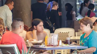 Restaurantes en Puebla anticipan lleno total por el Día de las madres