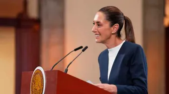 Claudia Sheinbaum bromea sobre su cumpleaños 63 y la Pensión Mujeres Bienestar