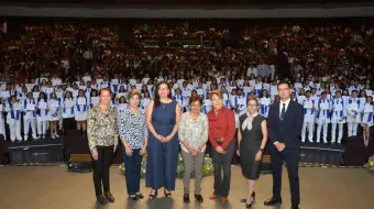 Preside Rectora Lilia Cedillo graduación de egresados de las preparatorias del Complejo Regional Centro y de la Lázaro Cárdenas