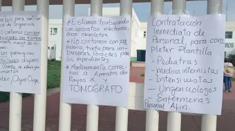 Sin medicamentos ni médicos: trabajadores del Hospital de Izúcar exigen atención