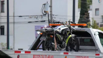 El cobro de servicio de grúa a motociclistas debe ser regulado